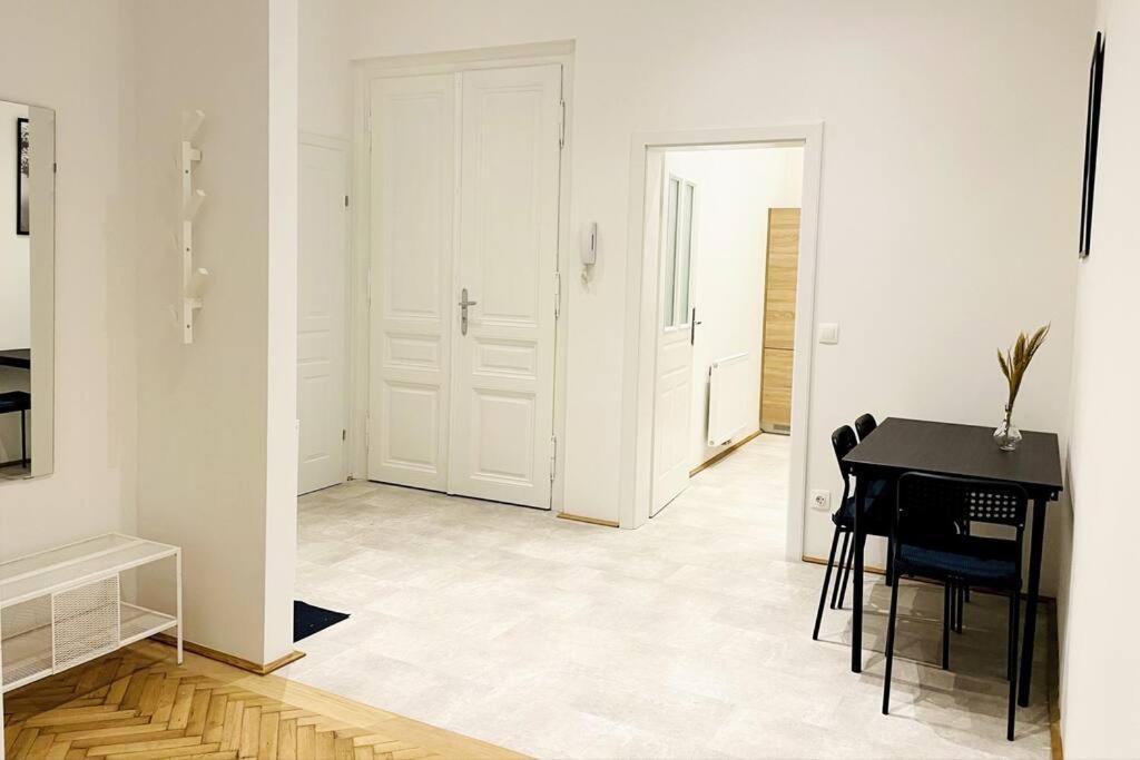 City-Center-Apartment Hip Area, Big & New 비엔나 외부 사진