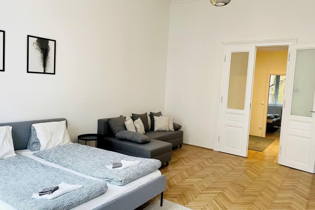City-Center-Apartment Hip Area, Big & New 비엔나 외부 사진