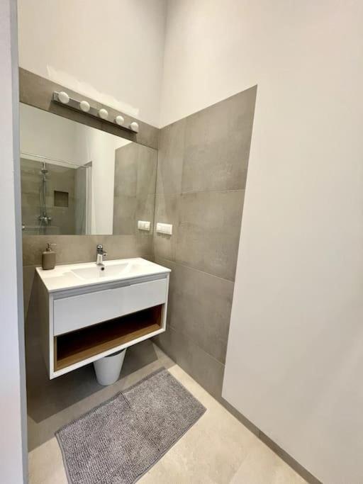 City-Center-Apartment Hip Area, Big & New 비엔나 외부 사진